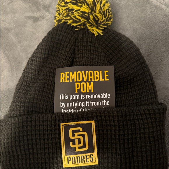 SD PADRES beanie- FREE SHIPPING - Picture 2 of 2